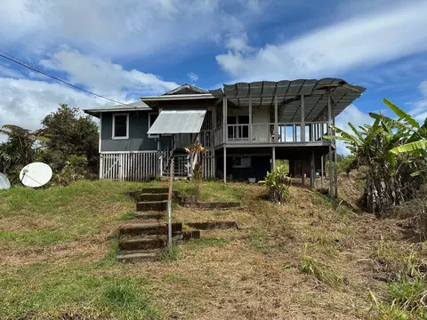 2556 Kaiwiki Rd, Hilo, HI 96720