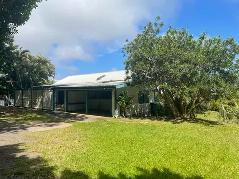 55-3578 Kaauhuhu Rd #B, Hawi, HI 96719