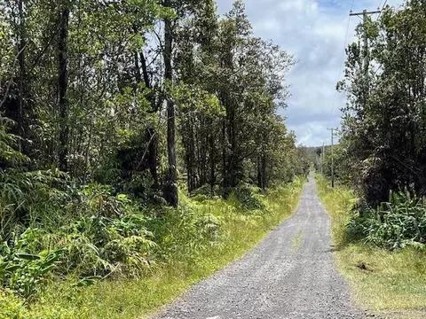 Uluhemalu Rd, Volcano, HI 96785