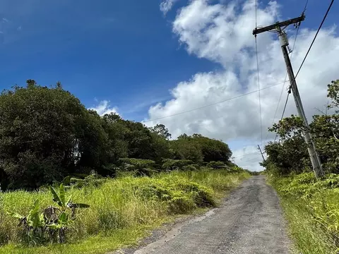 Lehuanani St, Mountain View, HI 96771