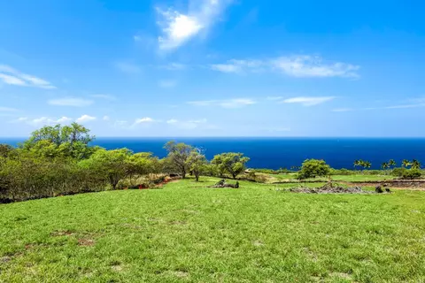 81-372 Kuiai Pl, Kealakekua, HI 96750