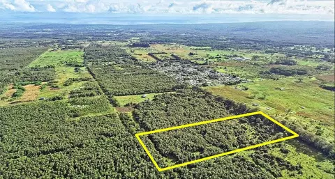 Pszyk Rd, Mountain View, HI 96771