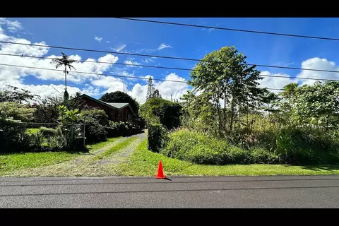 Ina St, Pahoa, HI 96778