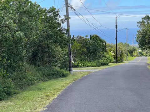 94-1389 Kaulua Cir, Naalehu, HI 96772