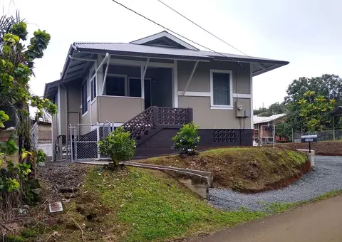 1837 Kaiwiki Rd, Hilo, HI 96720