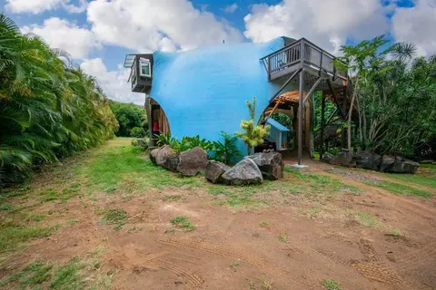 5390 Menehune Rd, Waimea, HI 96796