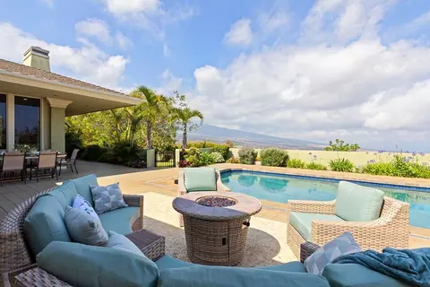71-1618 Puu Kamanu Pl, Kailua Kona, HI 96740