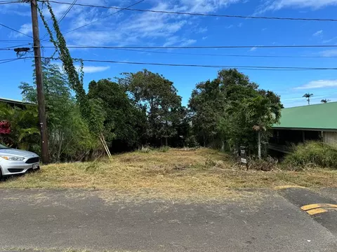 44-425 Hoolokahi St, Honokaa, HI 96727