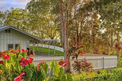 75-5529 Hahai St, Holualoa, HI 96725