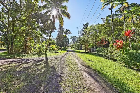 Maui Rd, Pahoa, HI 96778
