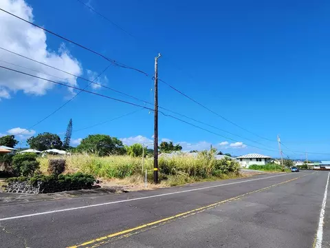 64 Kehaulani St, Hilo, HI 96720
