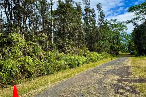 Plumeria Rd, Pahoa, HI 96778