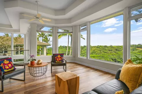 4100 Queen Emmas Dr #28, Princeville, HI 96722