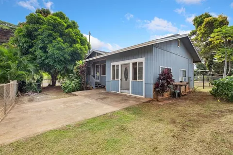 5053 Menehune Rd, Waimea, HI 96796