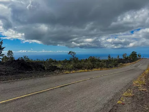 Hukilau Dr, Ocean View, HI 96737