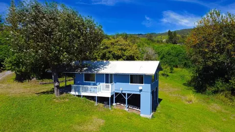 94-6347 Mamalahoa Hwy #1, Naalehu, HI 96772