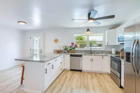 4559 Opu Rd, Kalaheo, HI 96741