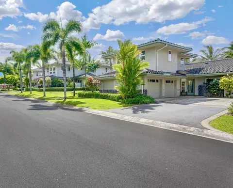 4100 Queen Emmas Dr #54, Princeville, HI 96722