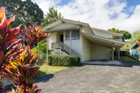 45-3453 Kawila St, Honokaa, HI 96727
