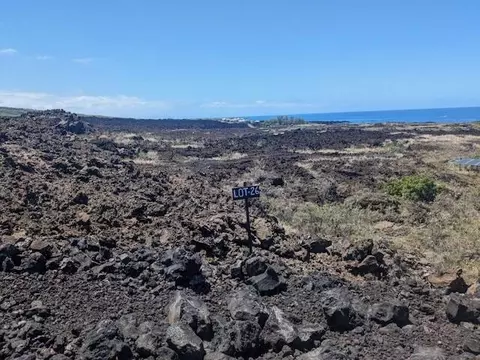 Aoao Ave, Captain Cook, HI 96704