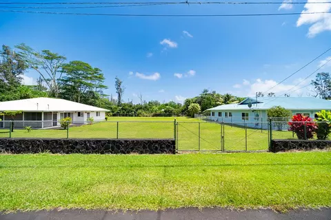 Manalo St, Pahoa, HI 96778