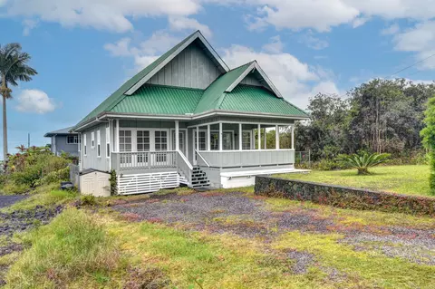 25-202 Ua Nahele St, Hilo, HI 96720
