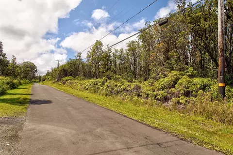 Pikake St, Mountain View, HI 96771