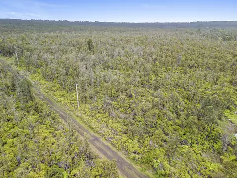 Ala Naulani Rd, Volcano, HI 96785