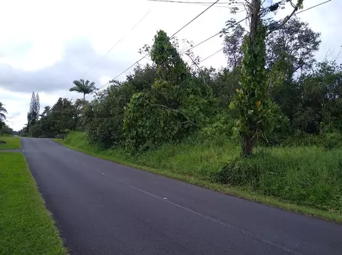 Pohaku Circle, Keaau, HI 96749