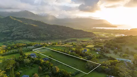 Kapaka St, Princeville, HI 96722