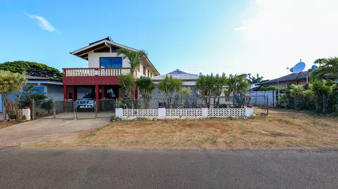 8542 Kopaa St, Kekaha, HI 96752