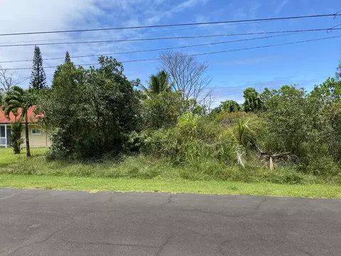 Lalakea St, Pahoa, HI 96778