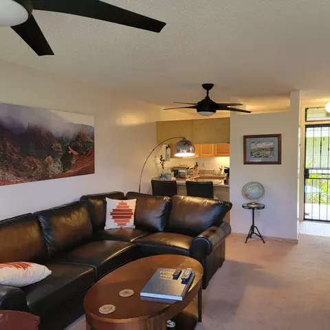 3-3400 Kuhio Hwy #C201, Lihue, HI 96766