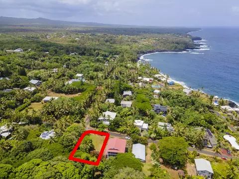 Oleole St, Pahoa, HI 96778