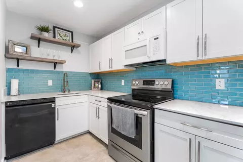 76-6246 Alii Dr #231, Kailua Kona, HI 96740