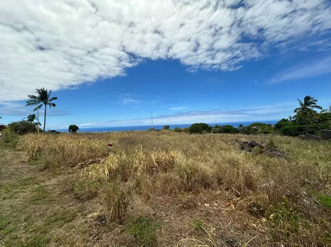 Ama Ama St, Kailua Kona, HI 96740
