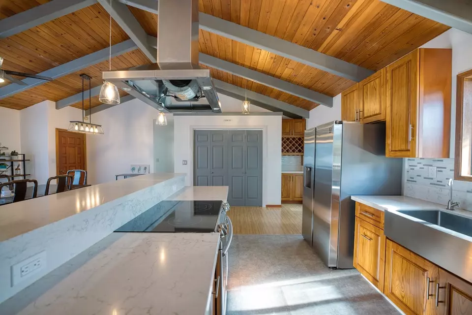 Kitchen - 103 Puhili St, Hilo, HI 96720 photo 1 of 4