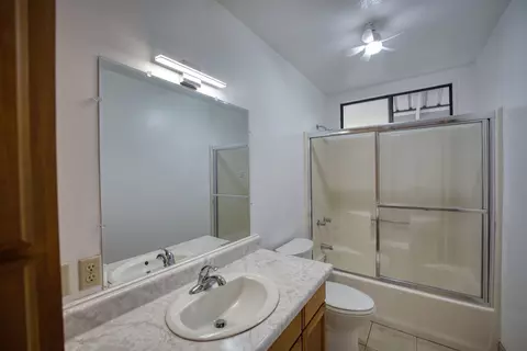 Bath - 103 Puhili St, Hilo, HI 96720 photo 1 of 2