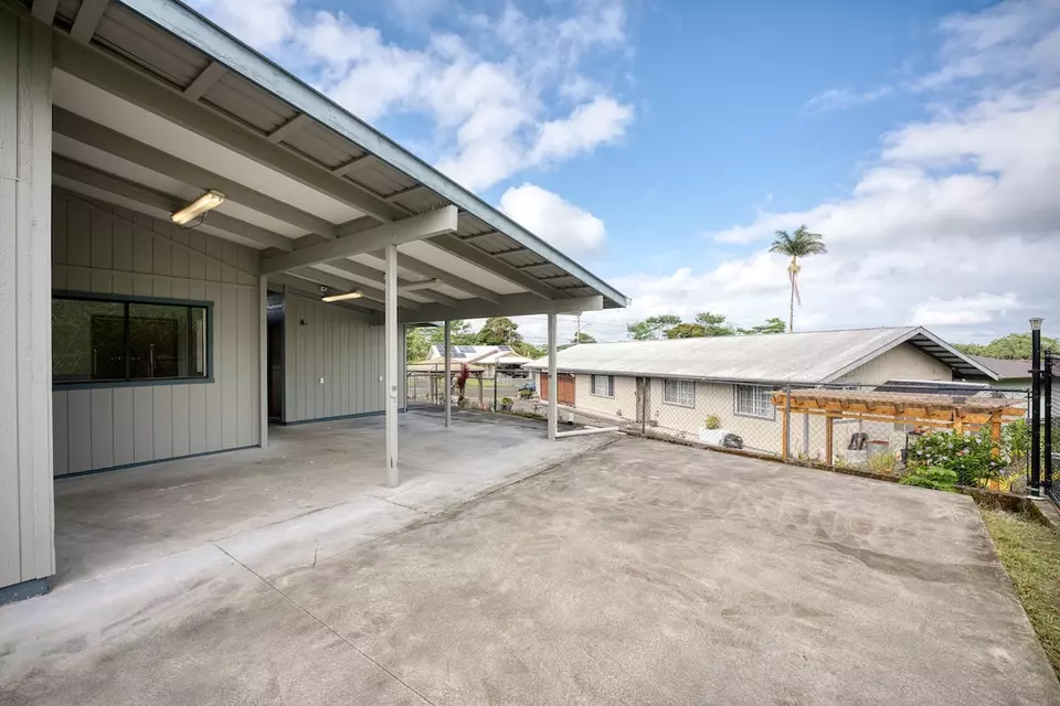 Exterior - 103 Puhili St, Hilo, HI 96720 photo 5 of 6