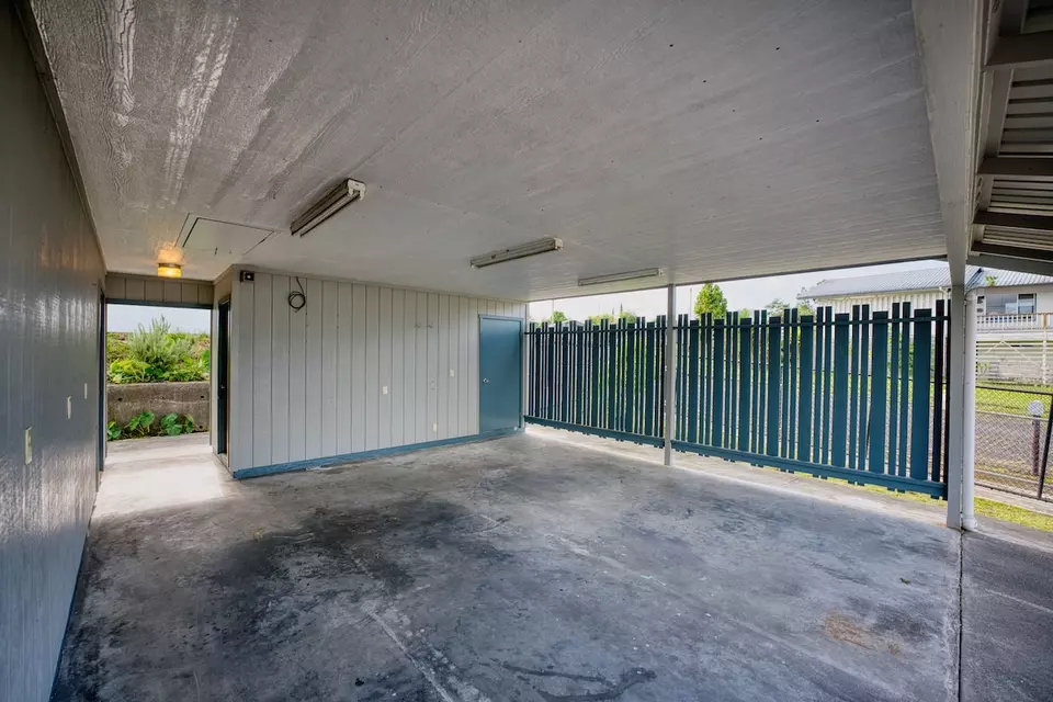 Exterior - 103 Puhili St, Hilo, HI 96720 photo 4 of 6