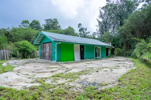 1 Road 1, Volcano, HI 96785