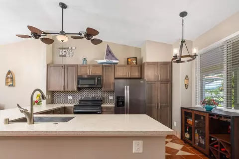 75-6009 Alii Dr #A22, Kailua Kona, HI 96740