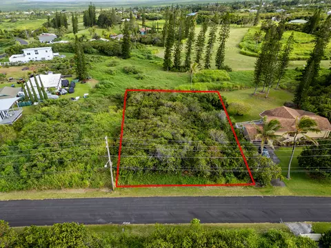 Kalakau St, Naalehu, HI 96772