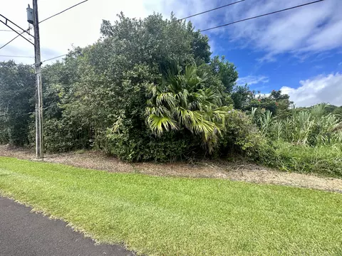 Launa St, Hilo, HI 96720