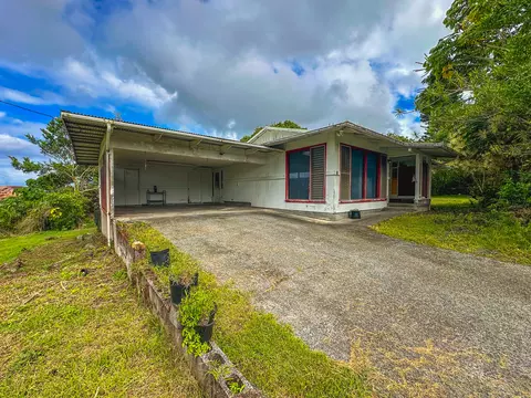 11 Kimo Pl, Hilo, HI 96720