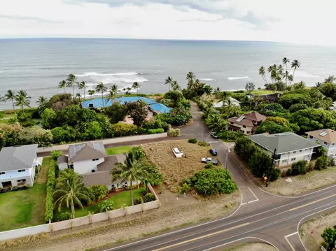 mamo rd, Kekaha, HI 96752