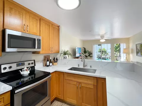 75-6081 Alii Dr #Z102, Kailua Kona, HI 96740