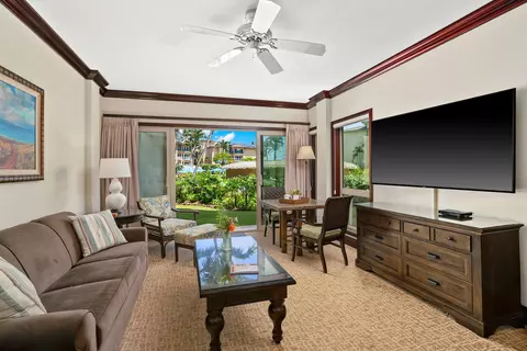 4-820 Kuhio Hwy #E106, Kapaa, HI 96746