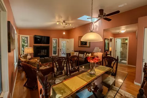 11-3865 4th St, Volcano, HI 96785