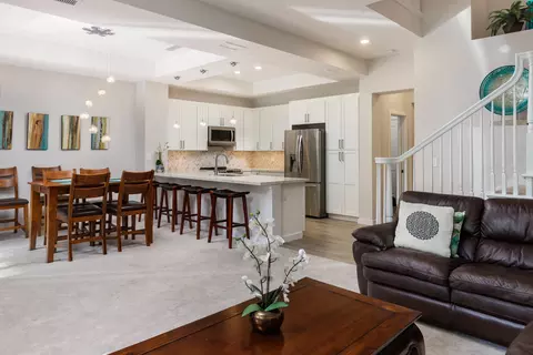 68-1118 Kaniku Dr #803, Kamuela, HI 96743